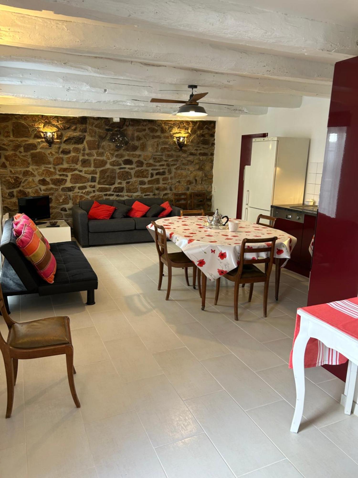 Gite Independant En Duplex Proche Mer Cote De Granit Rose Pleubian Екстериор снимка